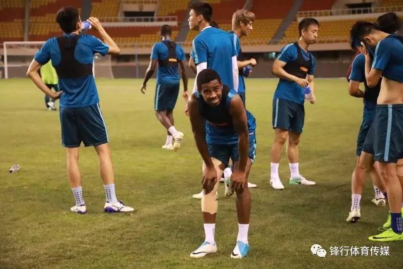 米乐官网官网-关于大连超越客场逼平杭州绿城，保持不败的信息