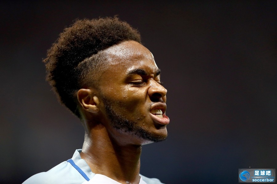 米乐官方网站-欧洲杯精彩姗姗来迟，谁能捧得出战荣誉